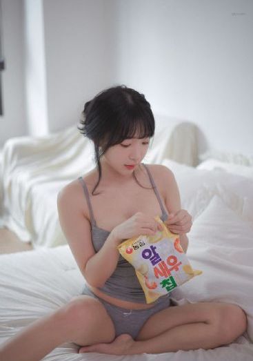 进击的巨人第一季在线观看_十万网红美女美酱