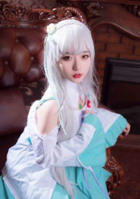 国语小u女第六部合集_BD国语电视剧在线观看