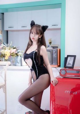 午后盛开的花蕾_BD英语在线观看