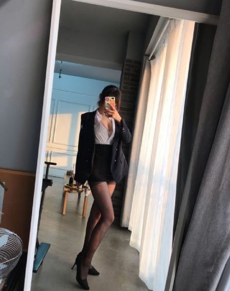 轻佻黑寡妇在线观看_4K高清在线