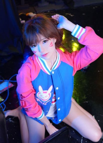 摸胸电影_720在线播放观看