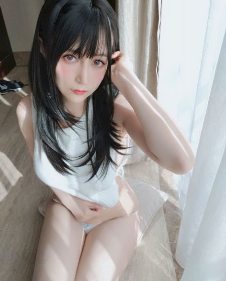 全彩无遮巨大乳尖奶老师在线观看_720高清电影在线